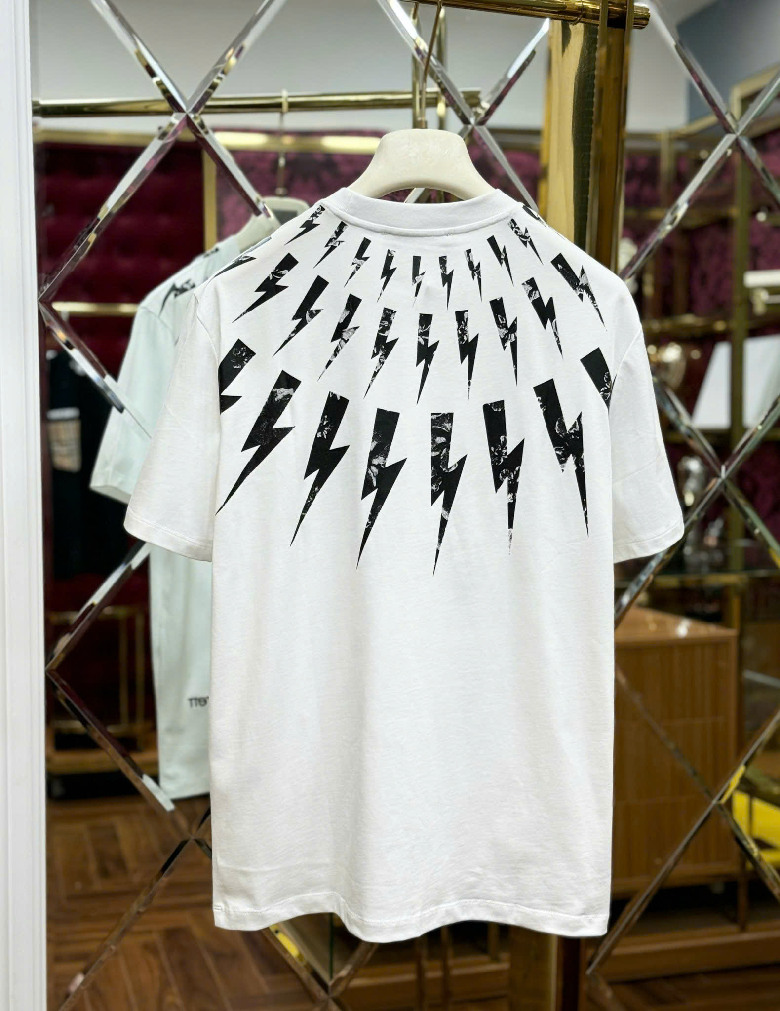 Áo phông T-shirt Neil Barret NB Trắng họa tiết  tia sét Đen Like Auth CD