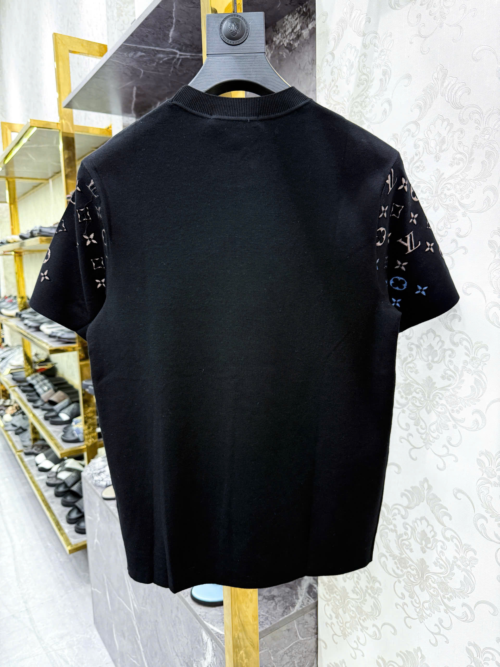 Áo phông T-shirt len Louis Vuitton LV họa tiết màu sắc thêu Like Auth MK