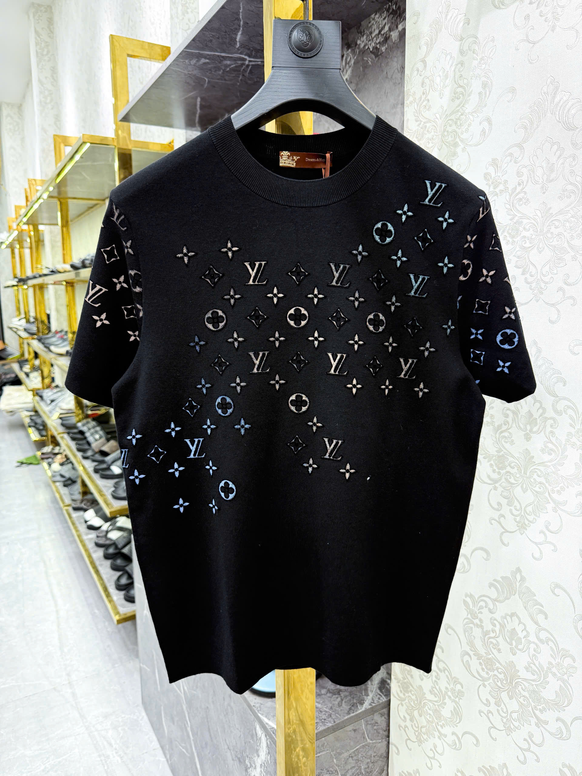 Áo phông T-shirt len Louis Vuitton LV họa tiết màu sắc thêu Like Auth MK