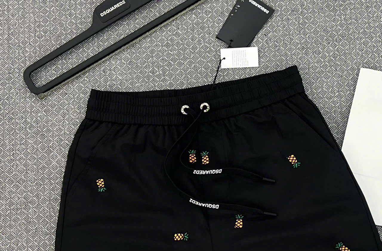 Quần short gió Dsquared2 DSQ2 họa tiết logo quả dứa thêu Like AuthMK
