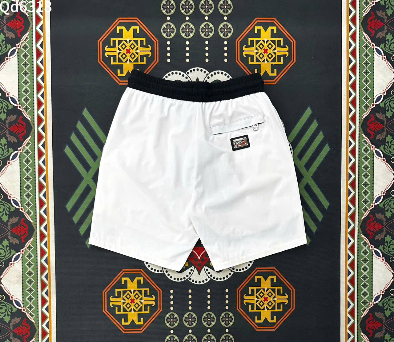 Quần short gió Burberry BBR họa tiết ngựa Vàng thêu Like Auth LK