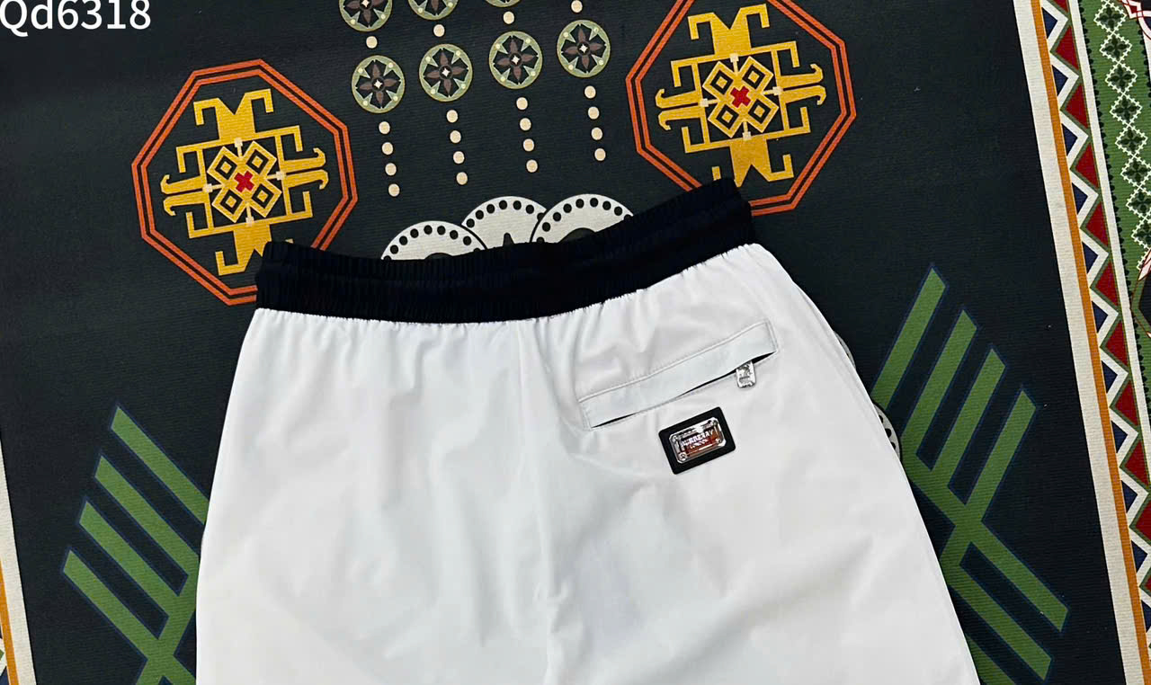 Quần short gió Burberry BBR họa tiết ngựa Vàng thêu Like Auth LK