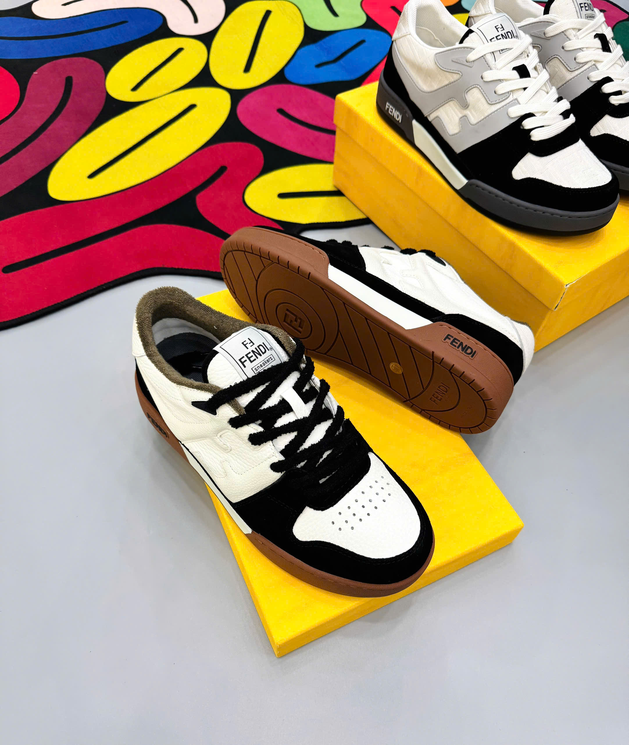 Giày sneaker Fendi FF Đen nhung phối Trắng Like Auth fullbox MK