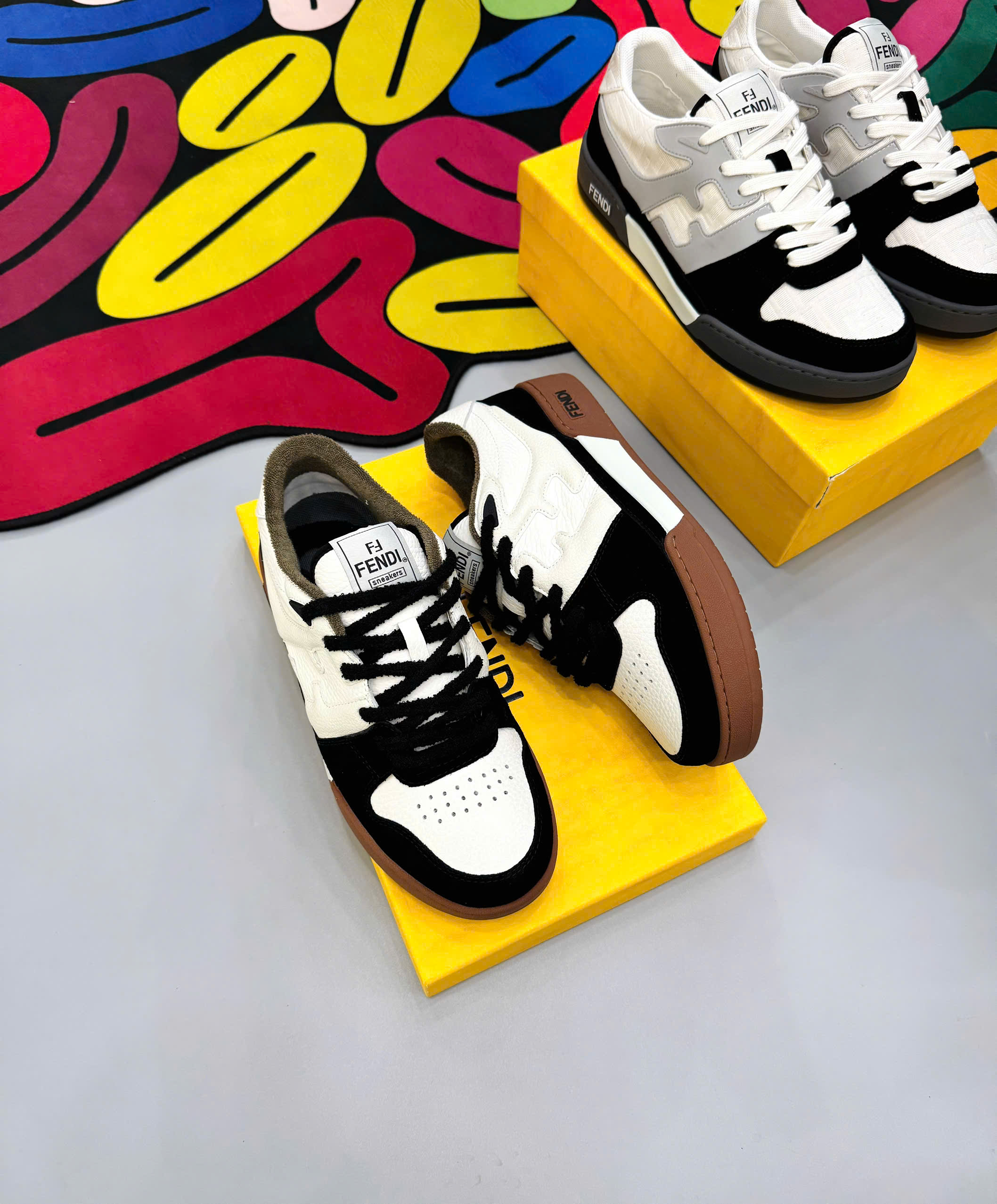 Giày sneaker Fendi FF Đen nhung phối Trắng Like Auth fullbox MK