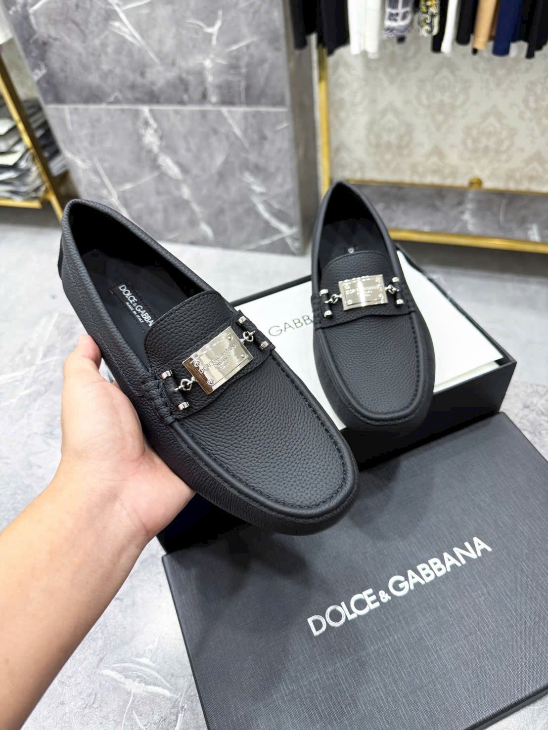 Giày moca Dolce Gabbana DG Đen tag vuông Bạc Like Auth fullbox MK