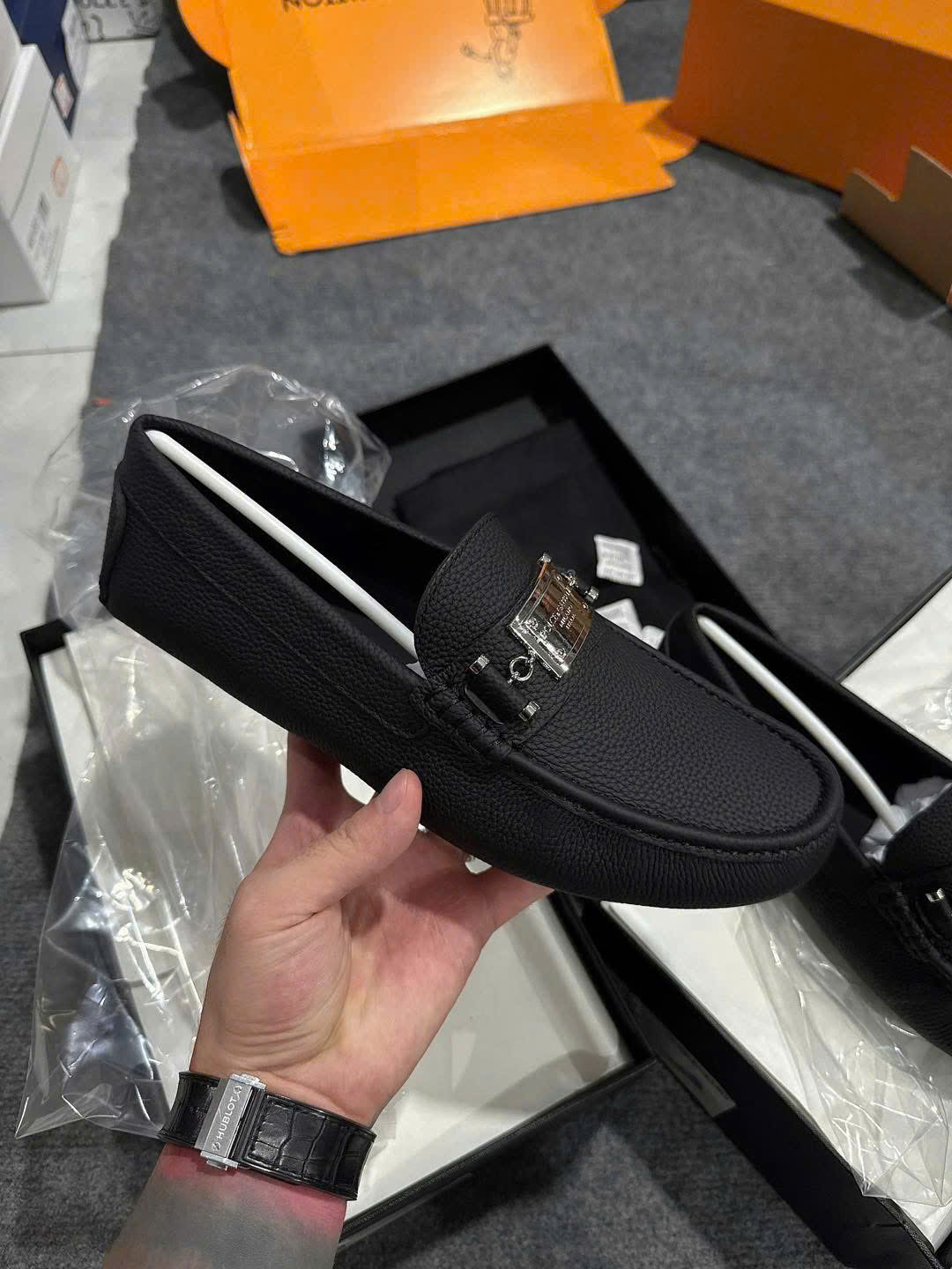 Giày moca Dolce Gabbana DG Đen tag vuông Bạc Like Auth fullbox MK