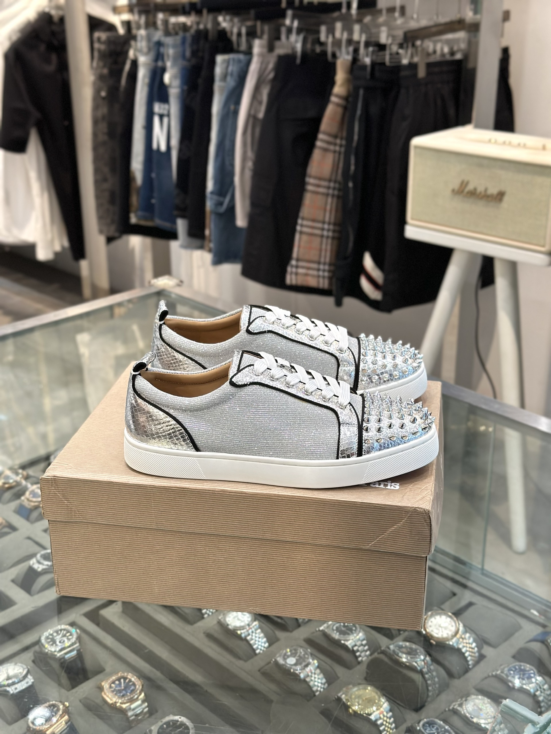 Giày sneaker Louboutin Bạc đính đinh Like Auth fullbox VTN