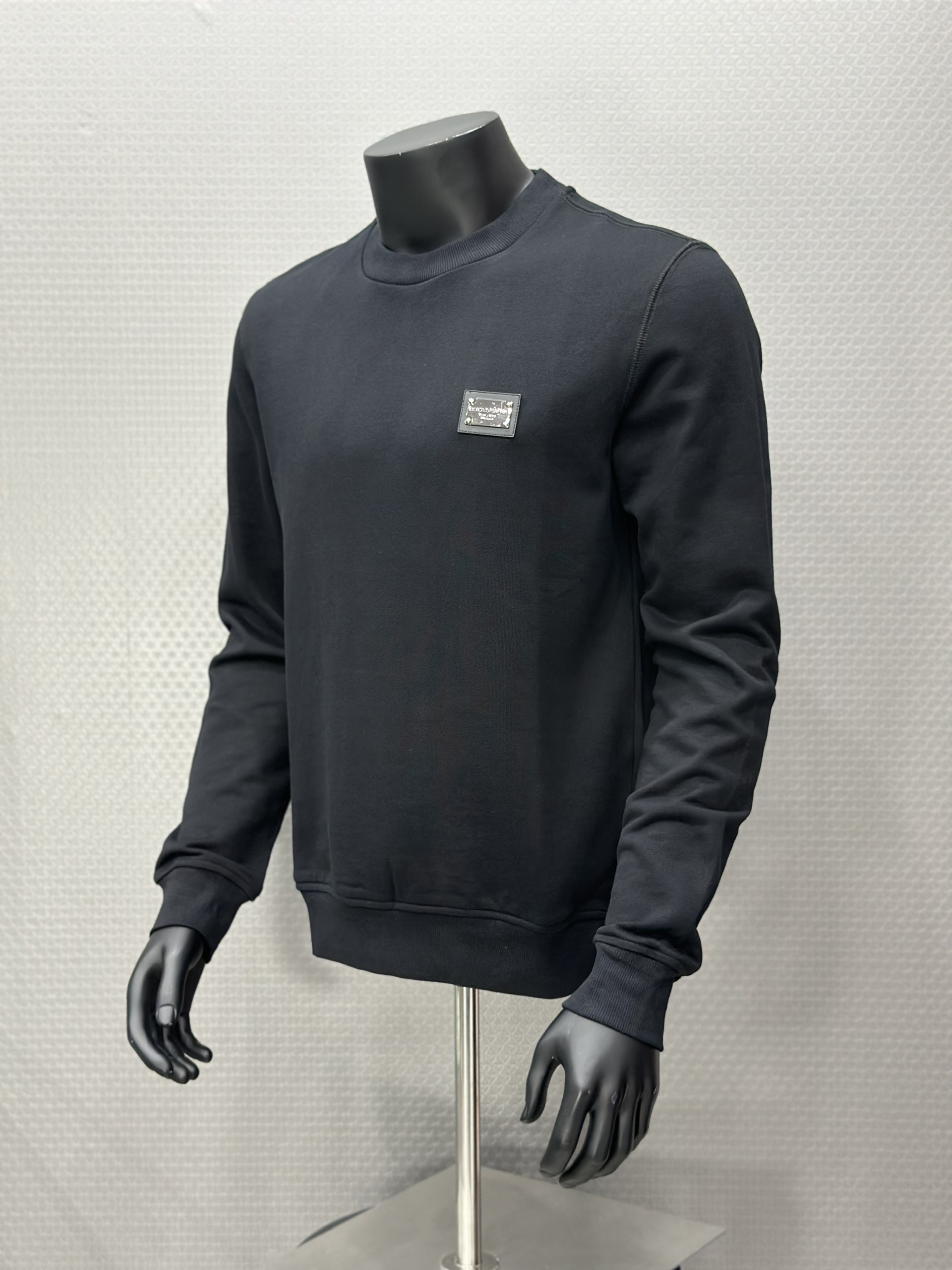 Áo nỉ sweater Dolce Gabbana DG Đen logo tag sắt vuông thêu ngực Like Auth VTN