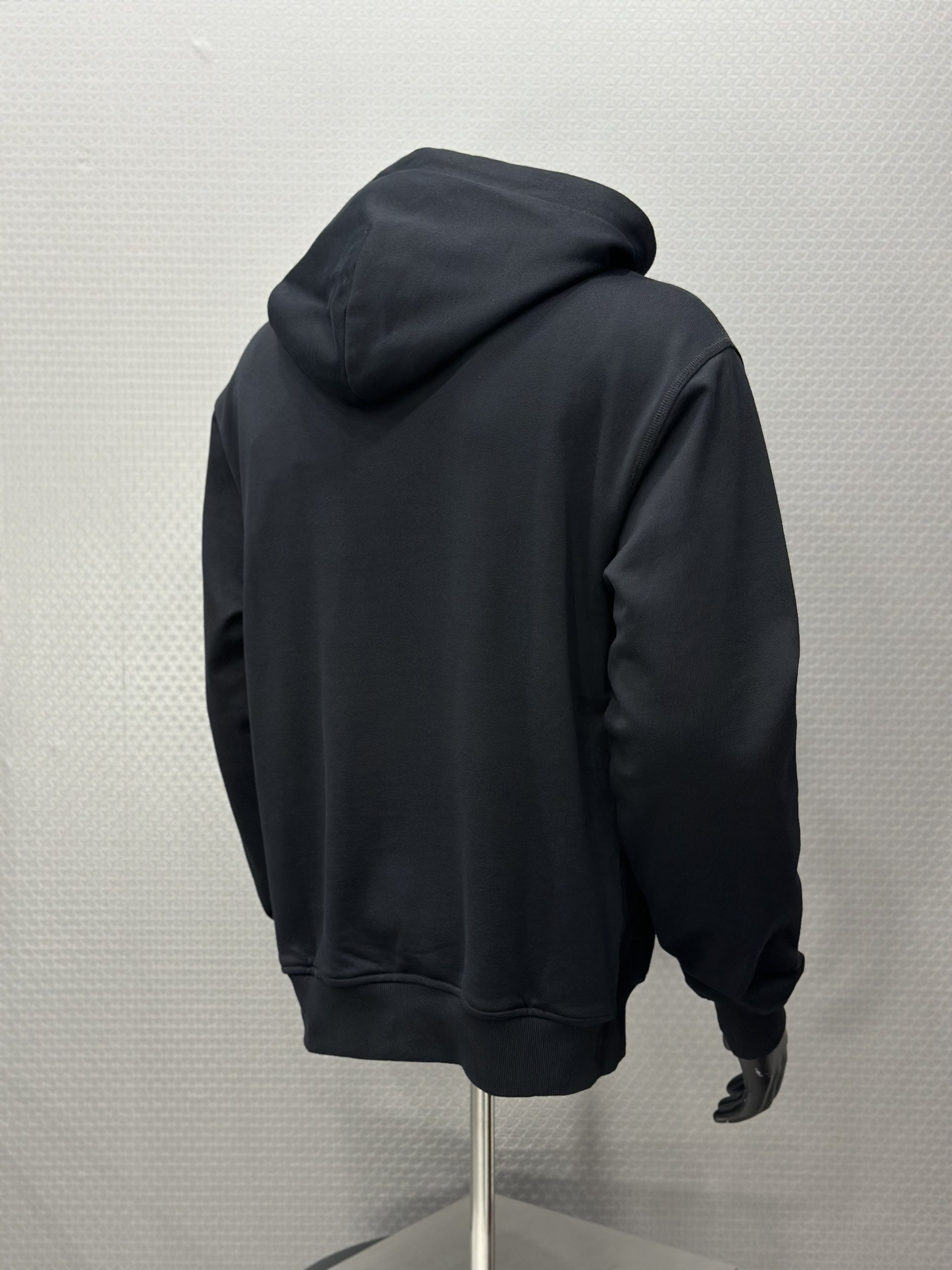 Áo nỉ hoodie Dolce Gabbana DG Đen logo tag sắt vuông thêu ngực Like Auth VTN