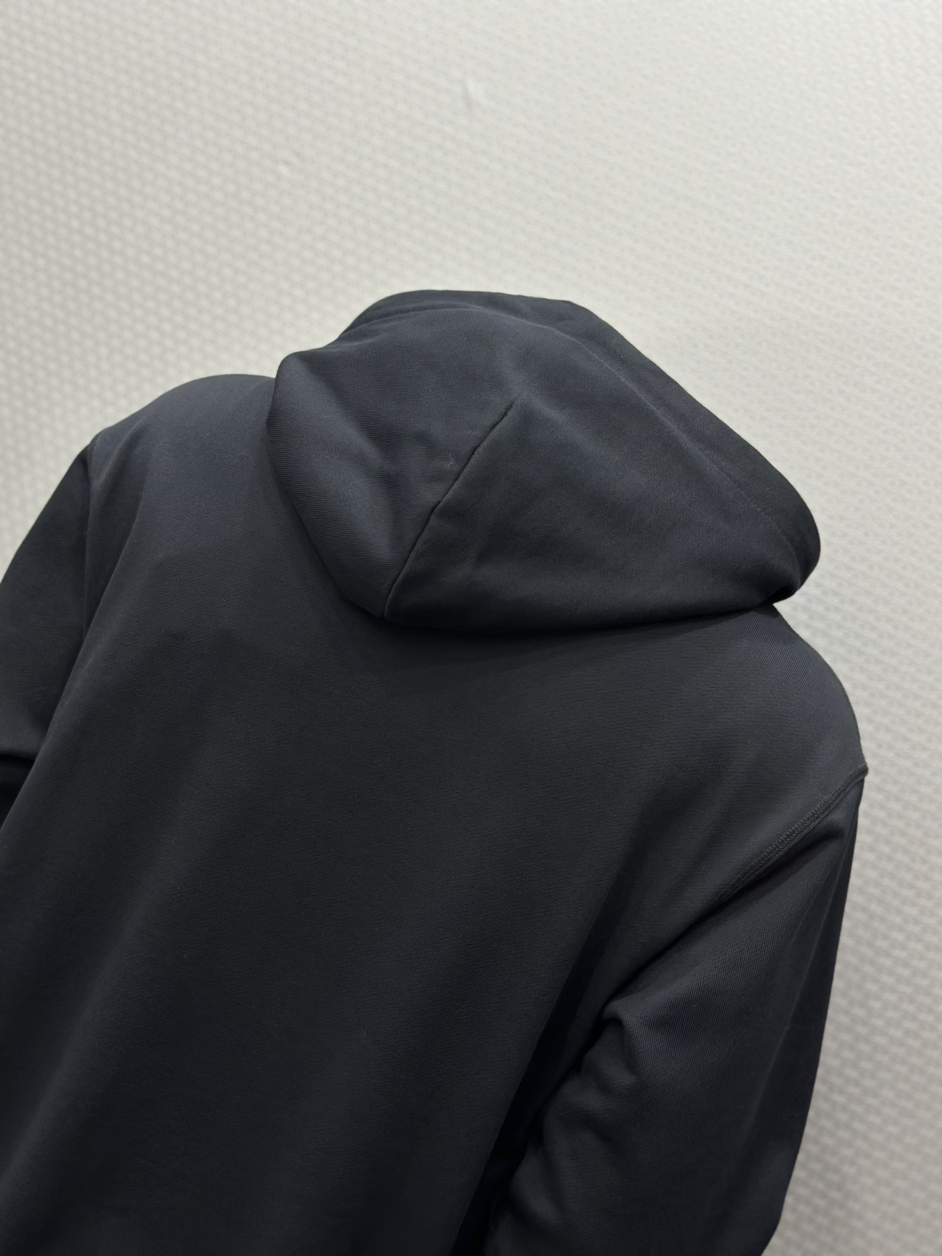 Áo nỉ hoodie Dolce Gabbana DG Đen logo tag sắt vuông thêu ngực Like Auth VTN