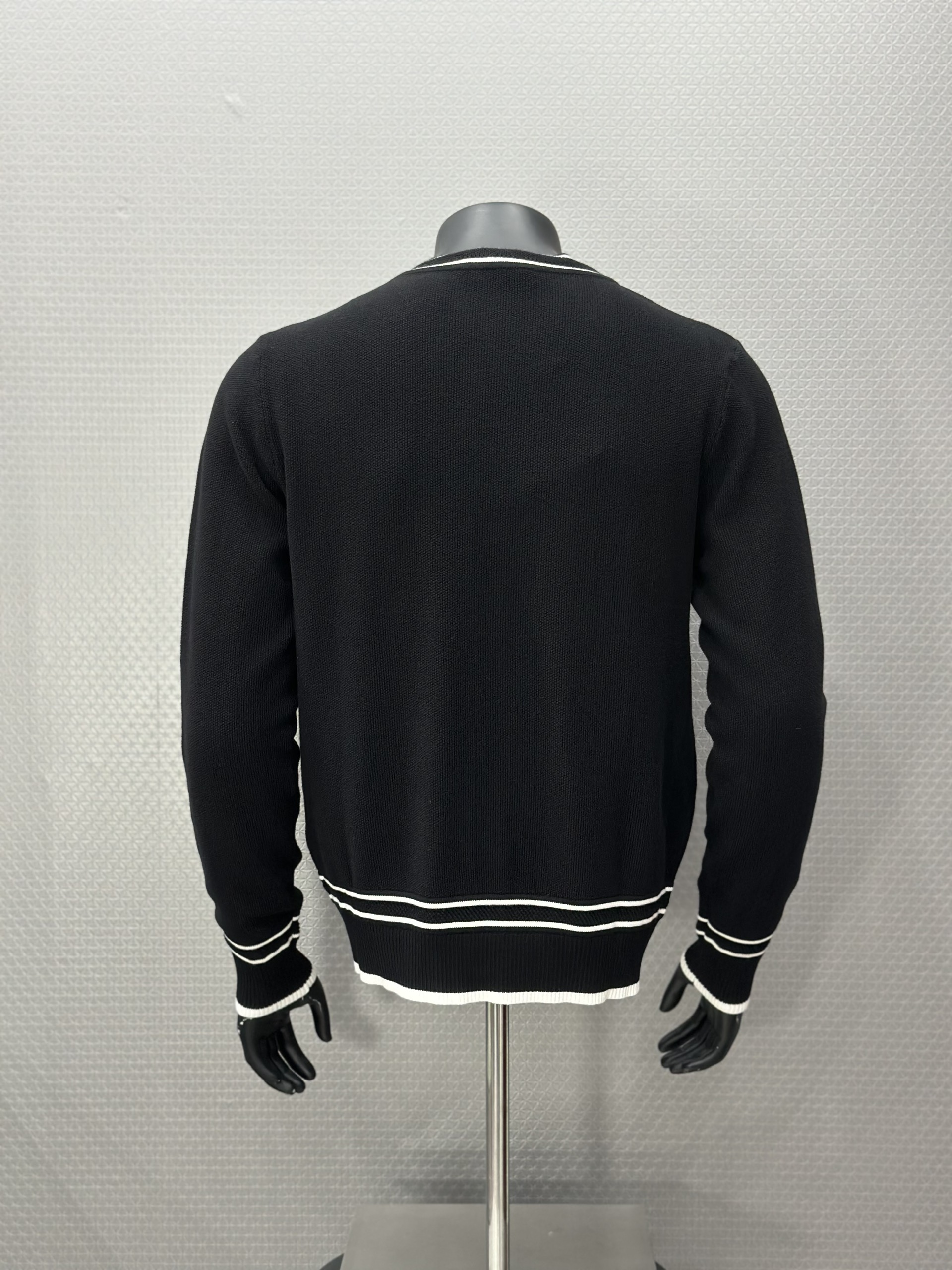 Áo khoác Cardigan Dolce Gabbana DG Đen viền Trắng túi bụng Like Auth VTN