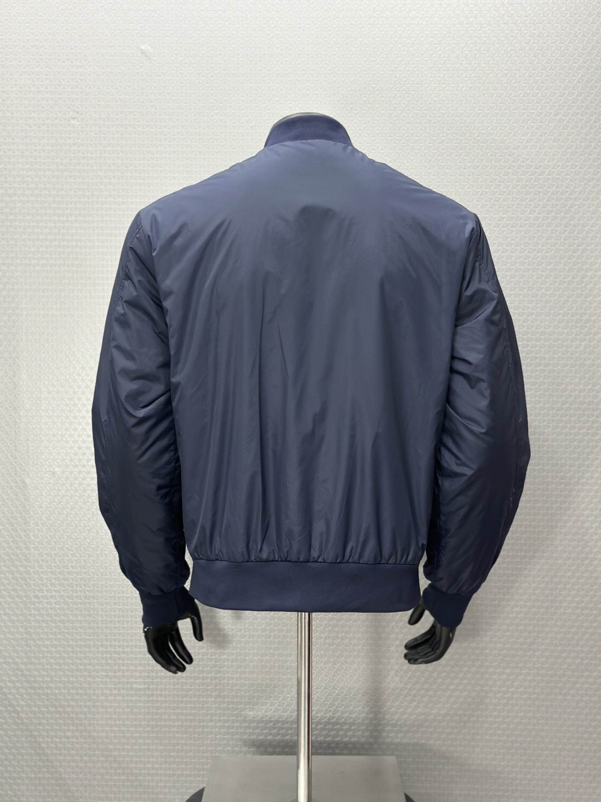 Áo khoác gió Dolce Gabbana DG Xanh than logo tag sắt Bạc vuông thêu ngực Like Auth VTN