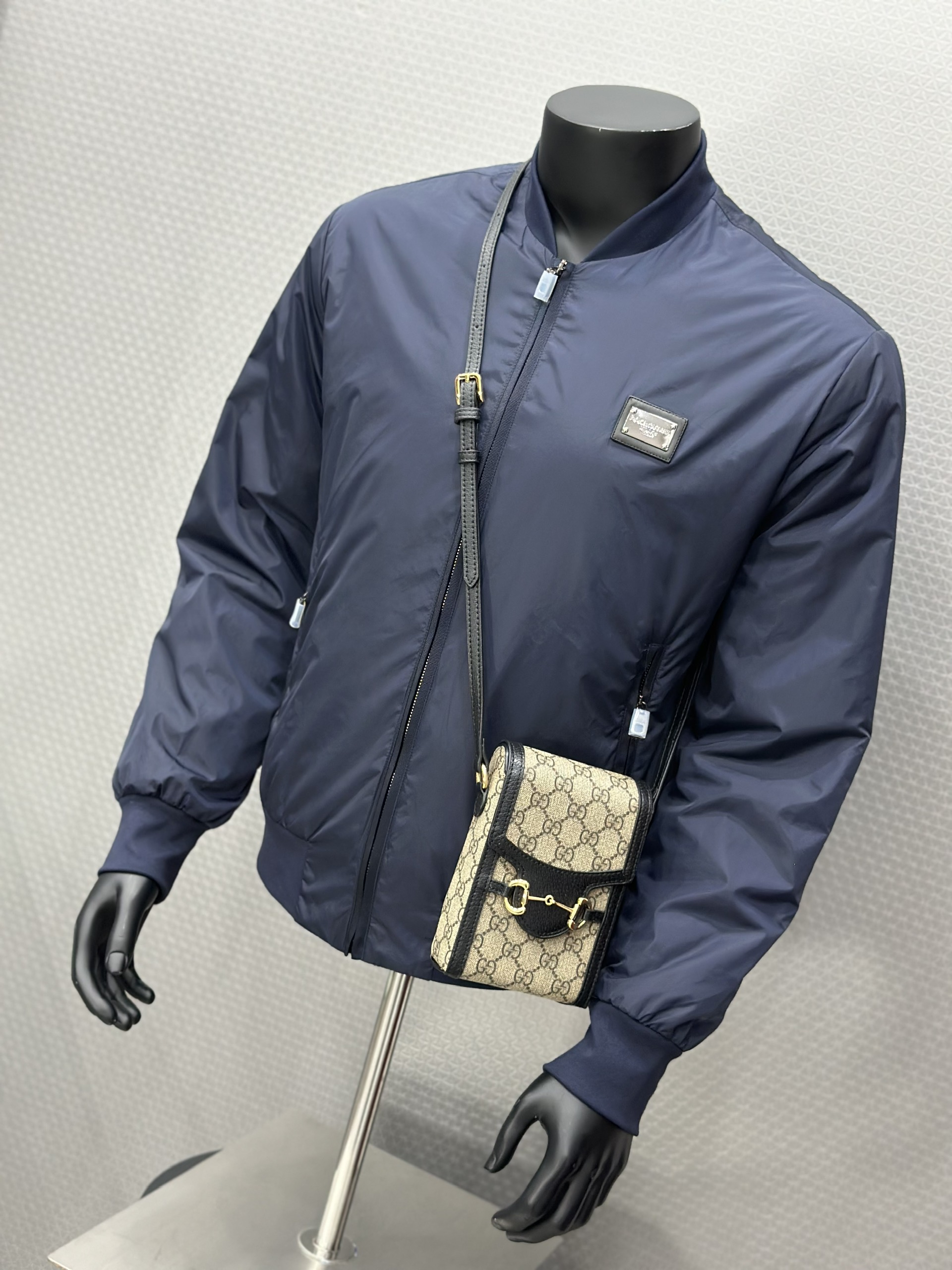 Áo khoác gió Dolce Gabbana DG Xanh than logo tag sắt Bạc vuông thêu ngực Like Auth VTN