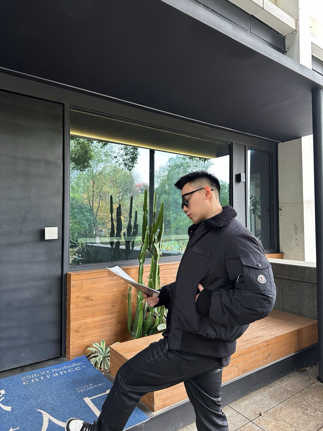 Áo khoác phao Moncler 25357 Đen 2 mặt gió cổ lông Cừu Like Auth 1-3 VTN