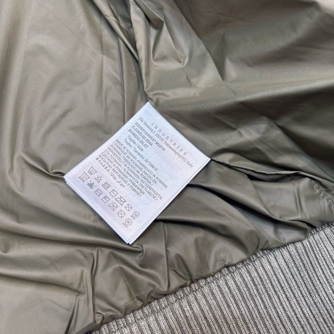 Áo khoác phao Moncler 8011 Xanh Rêu túi ngực tay len Like Auth 48-52 VTN