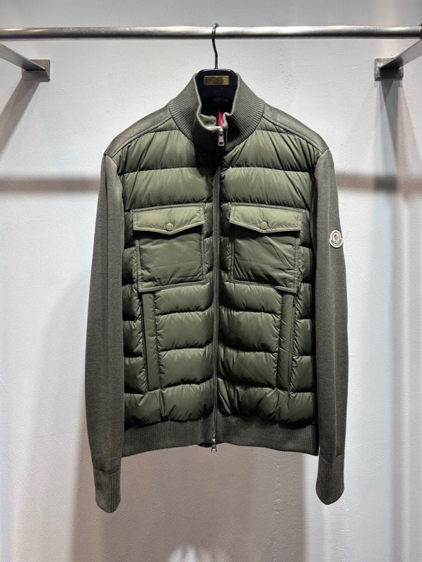 Áo khoác phao Moncler 8011 Xanh Rêu túi ngực tay len Like Auth 48-52 VTN