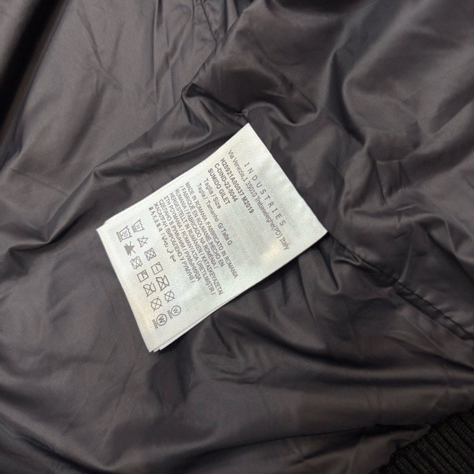 Áo khoác phao Moncler 8011 Đen túi ngực tay len Like Auth 48-52 VTN