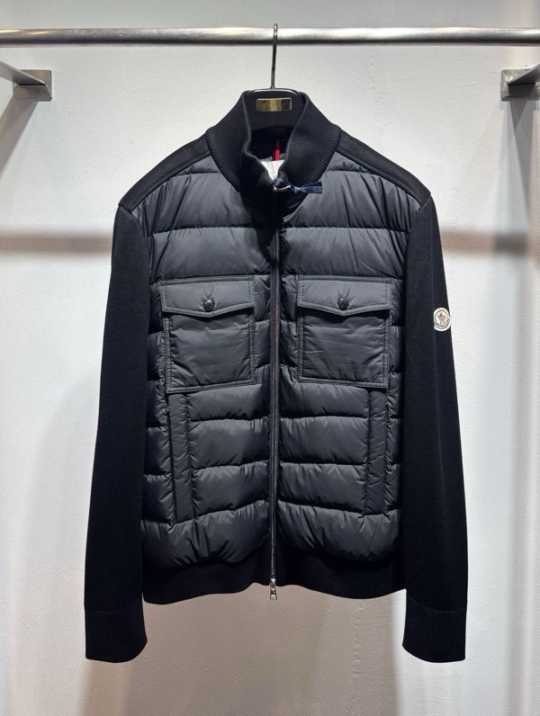 Áo khoác phao Moncler 8011 Đen túi ngực tay len Like Auth 48-52 VTN