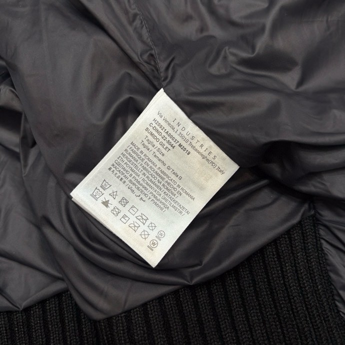 Áo khoác phao Moncler 770Đen tay len phối túi kẻ viền Cam Like Auth 48-52 VTN