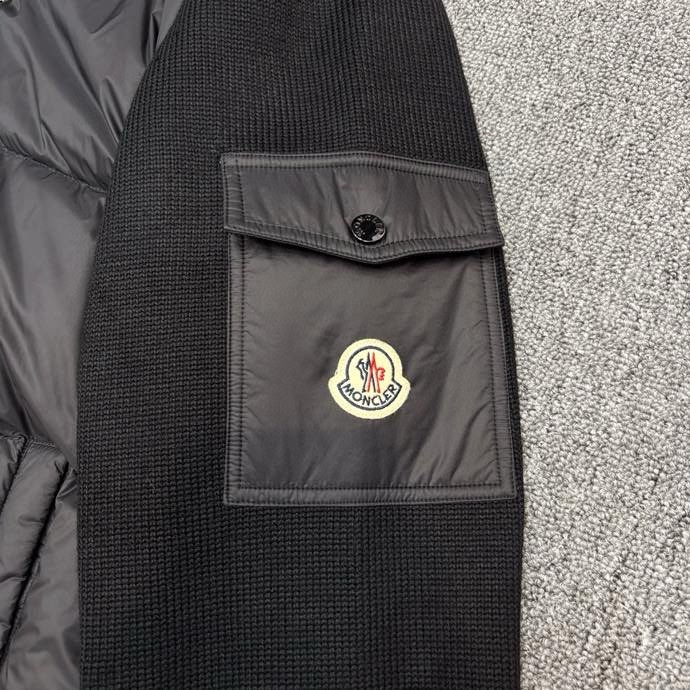 Áo khoác phao Moncler 770Đen tay len phối túi kẻ viền Cam Like Auth 48-52 VTN