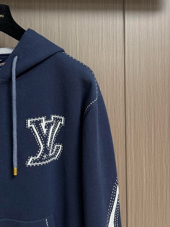 Áo khoác len Louis Vuitton LV 2510 Xanh Than mũ logo to tay ngực Like Auth S-L VTN