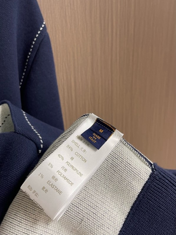 Áo khoác len Louis Vuitton LV 2510 Xanh Than mũ logo to tay ngực Like Auth S-L VTN