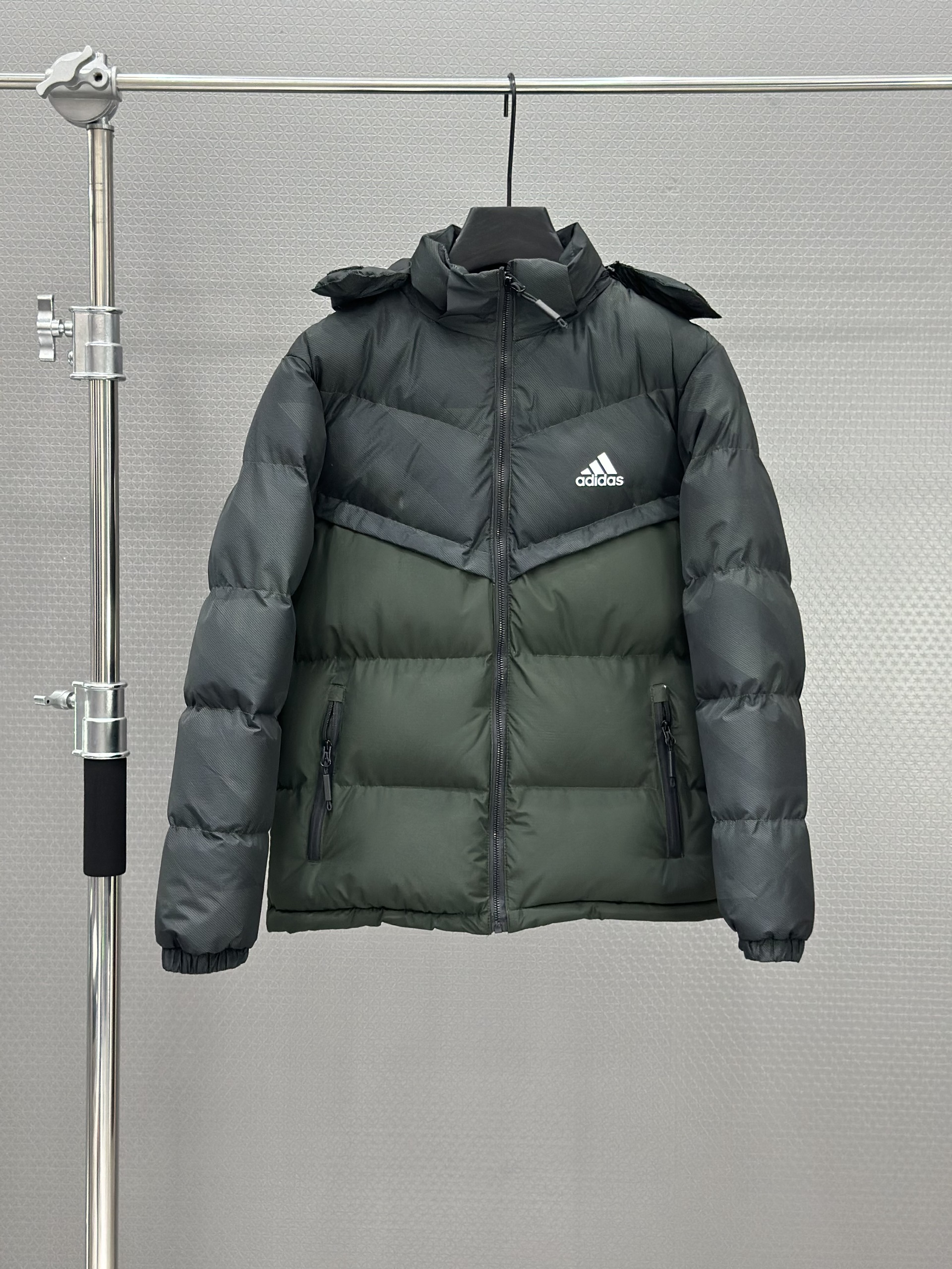 Áo khoác phao Adidas khóa mũ Xanh Rêu Like Auth L-3XL VTN