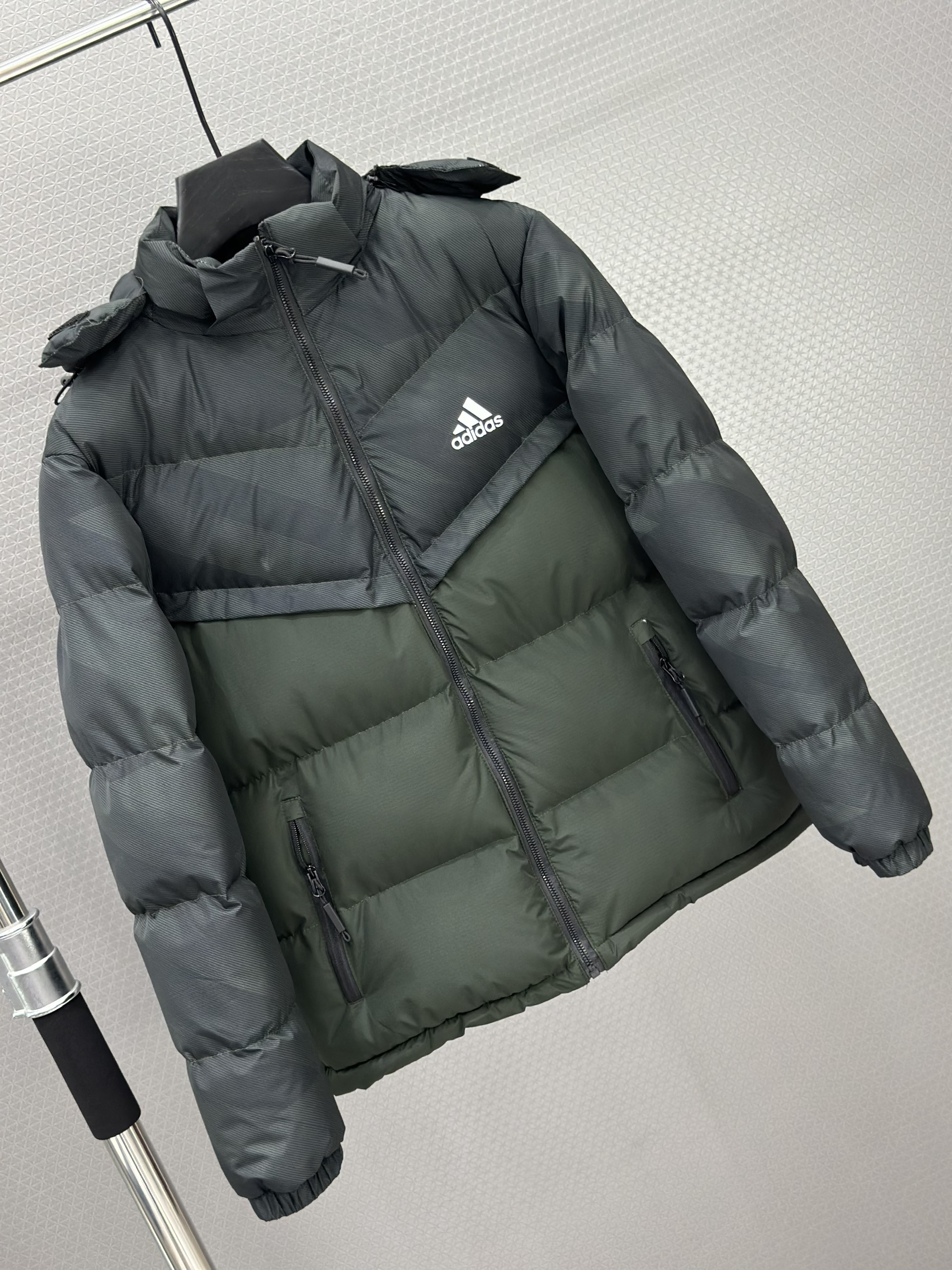 Áo khoác phao Adidas khóa mũ Xanh Rêu Like Auth L-3XL VTN