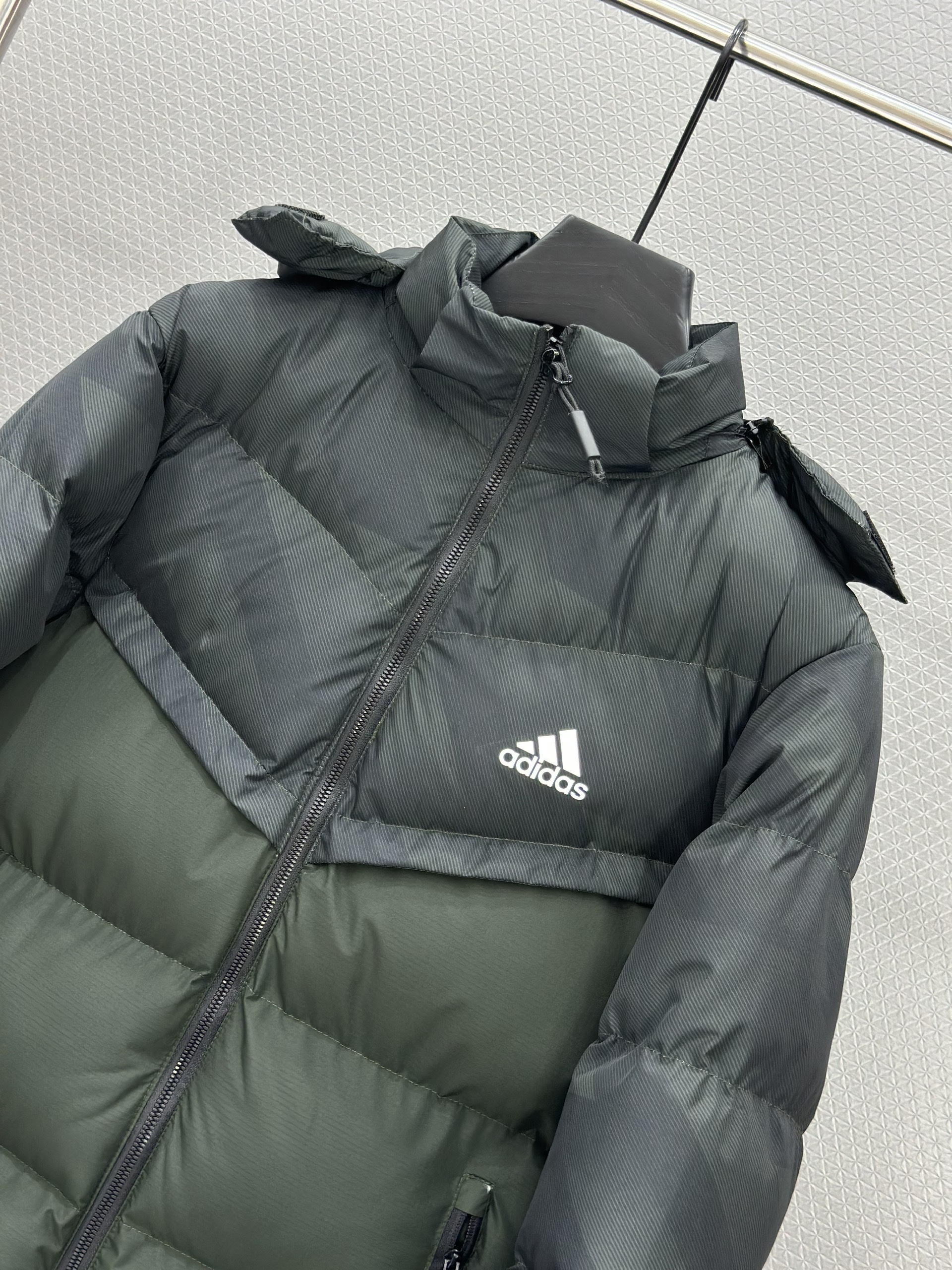 Áo khoác phao Adidas khóa mũ Xanh Rêu Like Auth L-3XL VTN