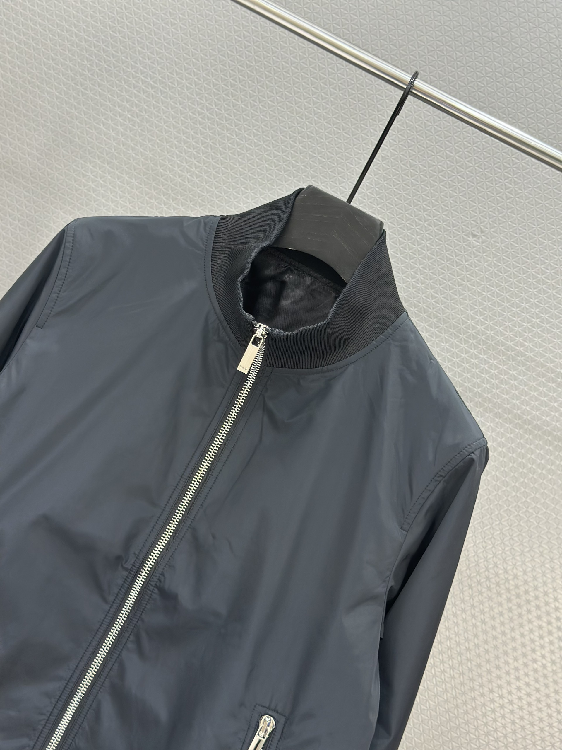 Áo khoác gió Dior CD 12001 túi khóa ZIP Like Auth 48-52 VTN