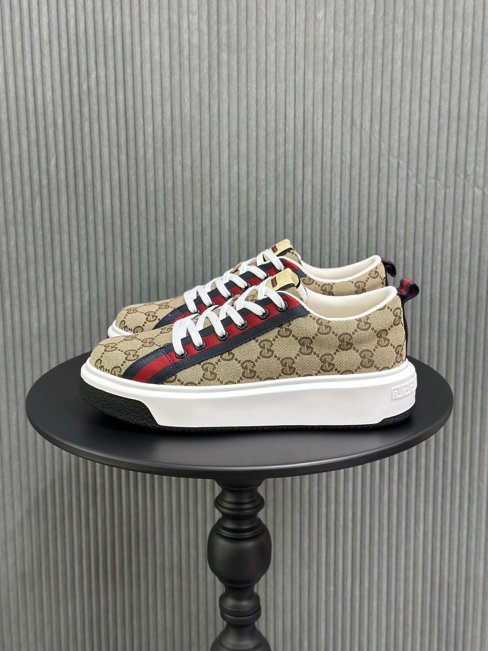 Giày sneaker Gucci GC vải Nâu kẻ Xanh Đỏ monogram Like Auth 38-43 VTN