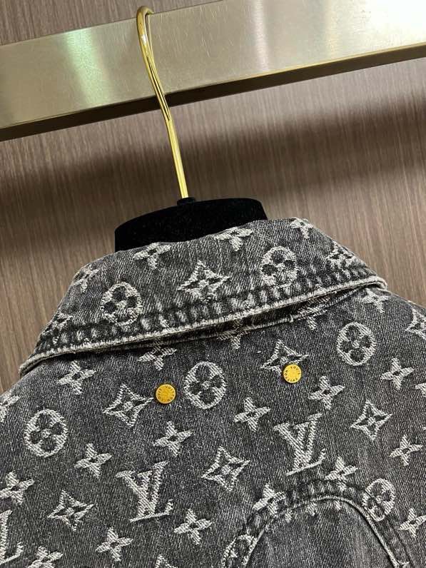 Áo khoác Jean bò Louis Vuitton LV 1275 monogram Like Auth S-L VTN