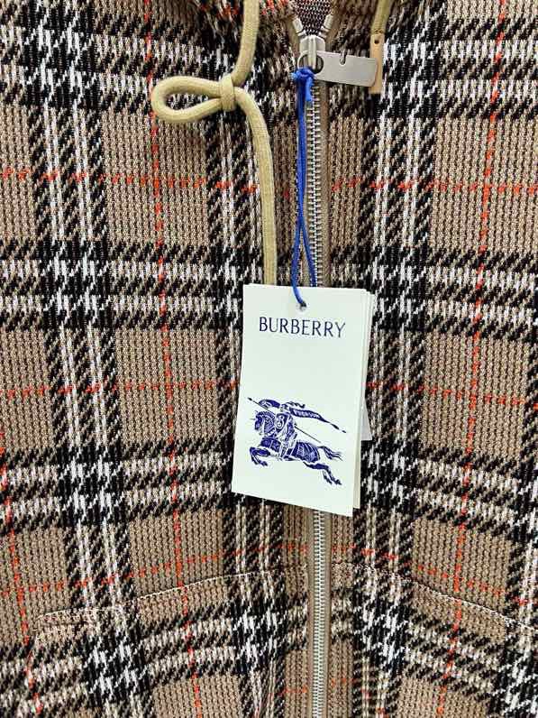 Áo khoác Burberry BBR Nâu khóa mũ kẻ sọc Like Auth S-L VTN