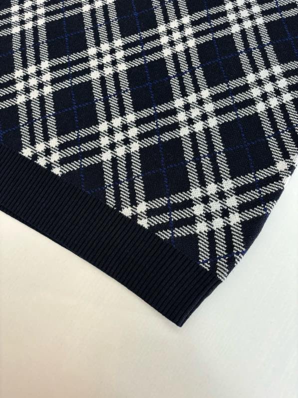 Áo sweater len Burberry BBR 86321 Xanh than kẻ Trắng Đen Like Auth S-L VTN