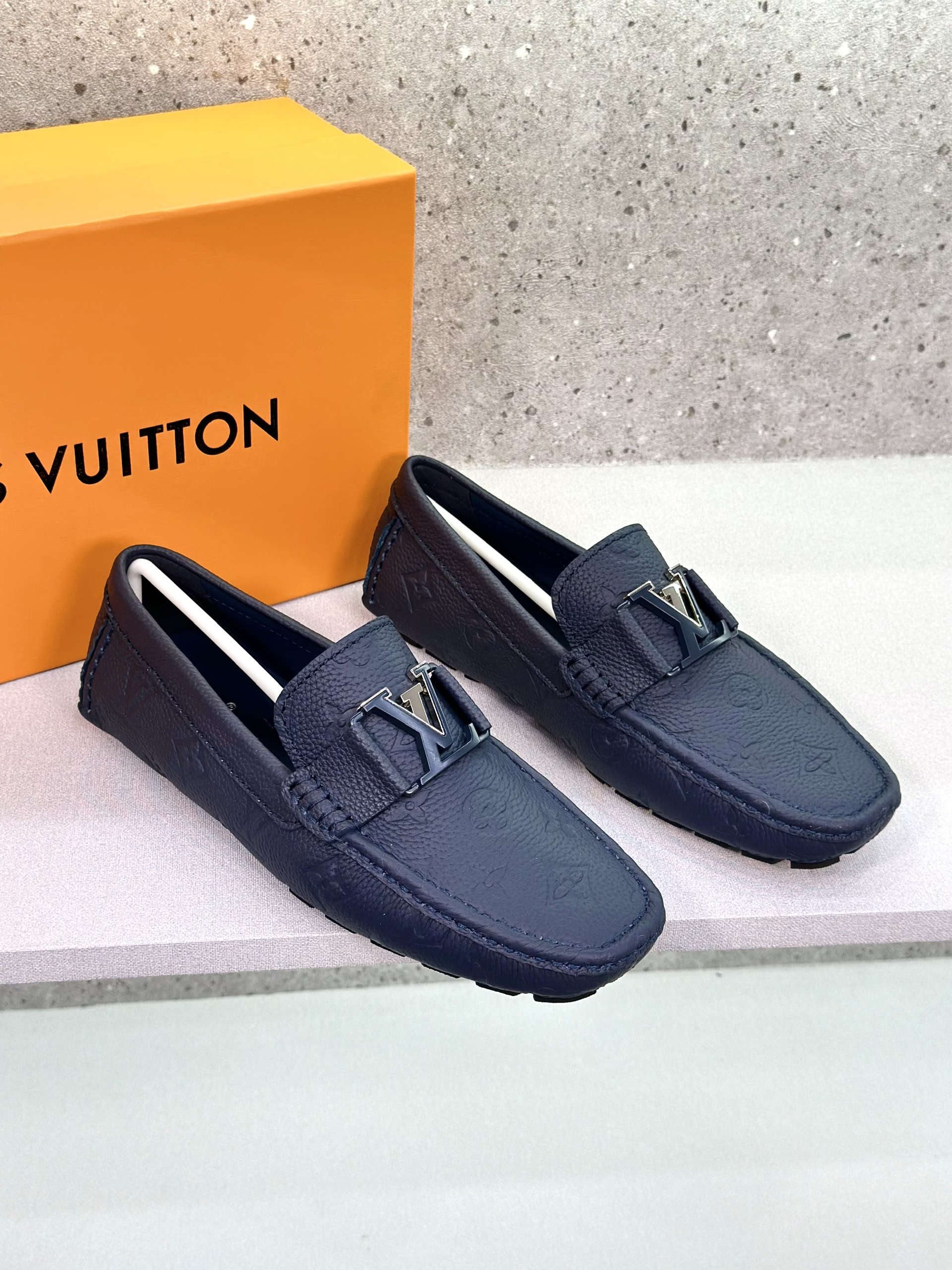 Giày lười moca Louis Vuitton LV Xanh than họa tiết hoa vân dập chìm LV Like Auth 1-1 on web fullbox VTN