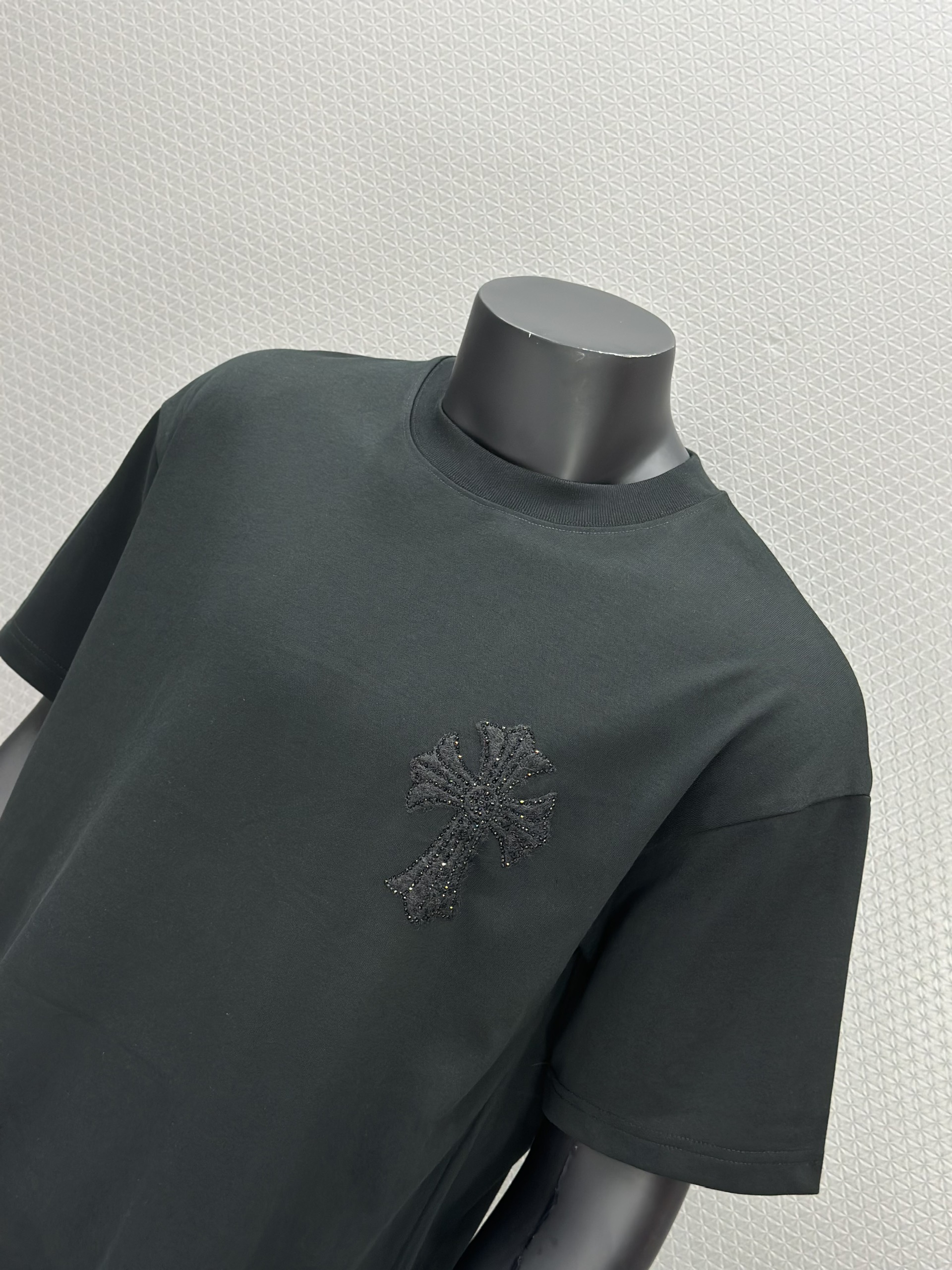 Áo phông T shirt Chrome Heart Đen logo thêu nổi dát nhũ Like Auth S-XL VTN