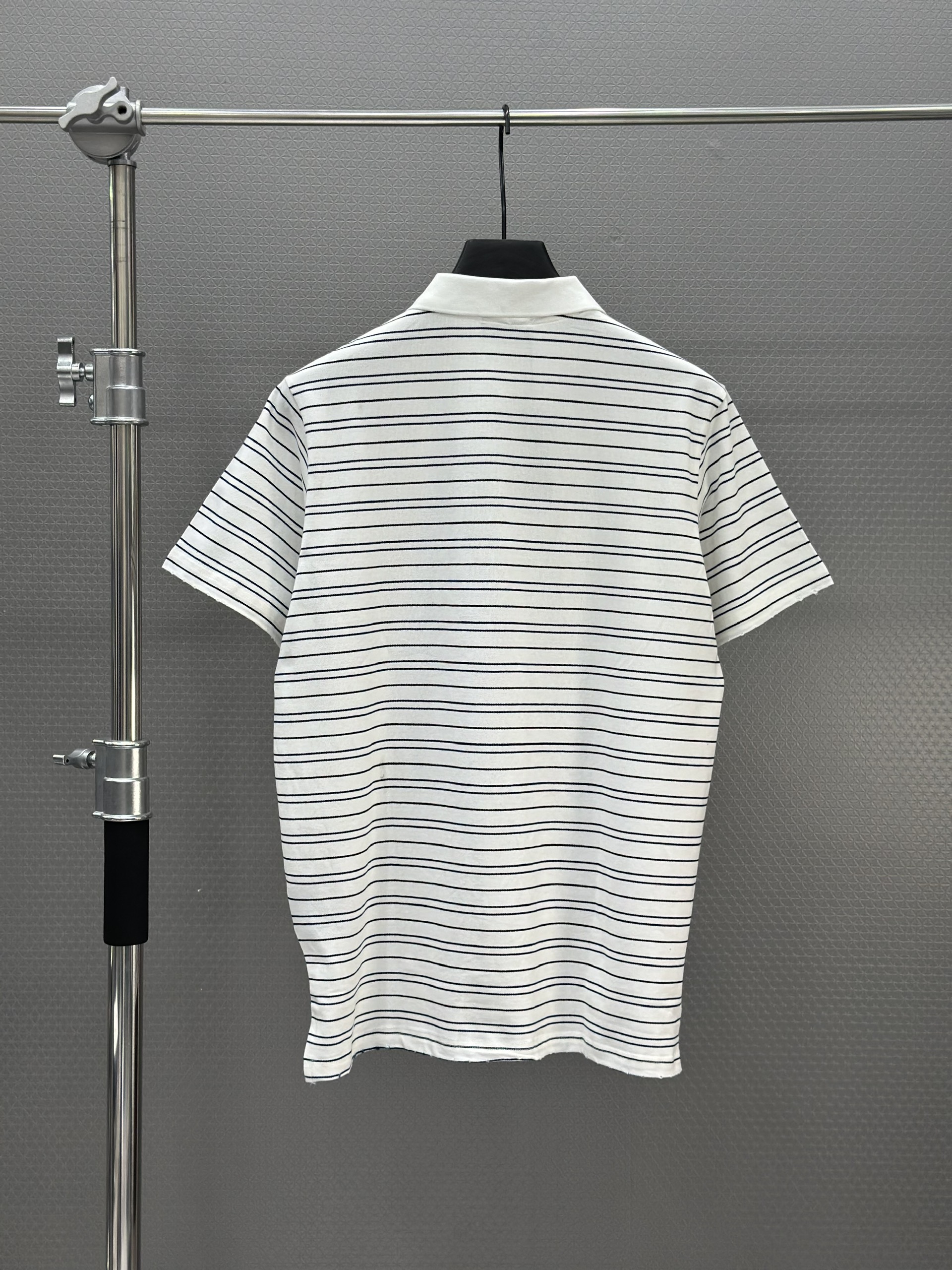 Áo polo Balenciaga Trắng kẻ ngang logo thêu ngực Like Auth S-M VTN