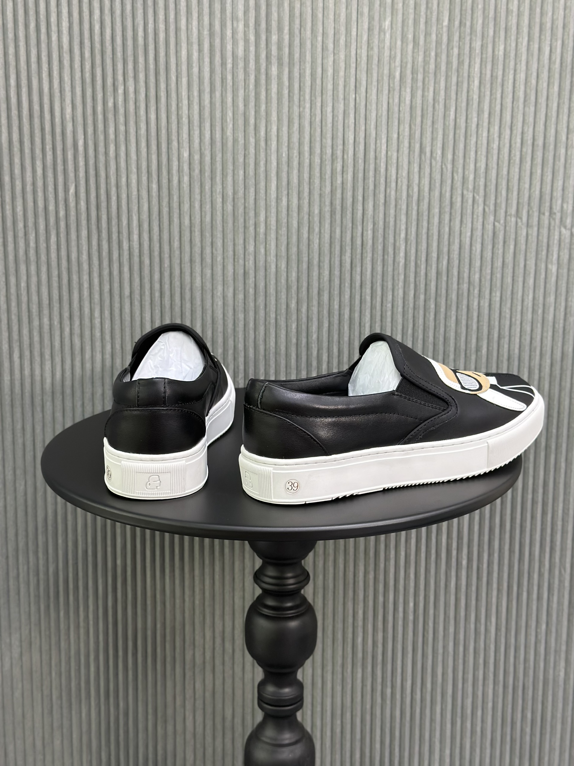 Giày slipon Karl Đen họa tiết dân chơi Like Auth 38-43 VTN