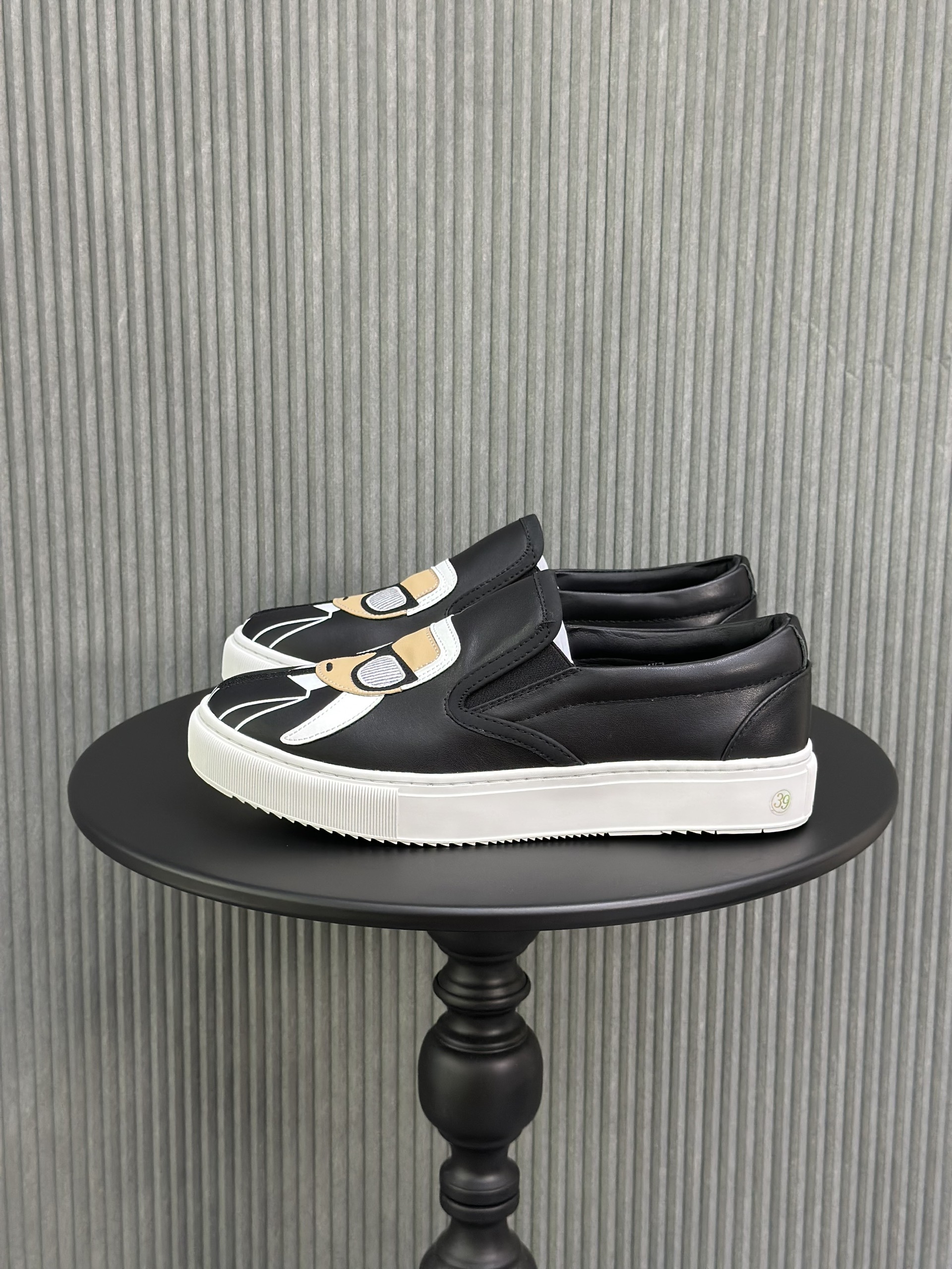 Giày slipon Karl Đen họa tiết dân chơi Like Auth 38-43 VTN