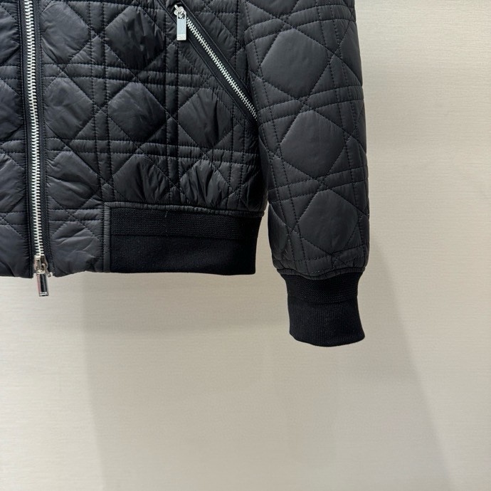 Áo khoác bomber phao Dior CD Đen dập vân quả Trám Like Auth S-L VTN