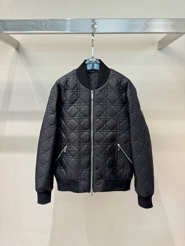 Áo khoác bomber phao Dior CD Đen dập vân quả Trám Like Auth S-L VTN