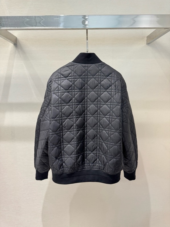 Áo khoác bomber phao Dior CD Đen dập vân quả Trám Like Auth S-L VTN