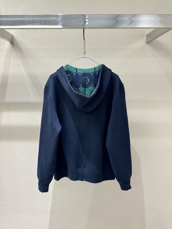 Áo khoác Hoodie khóa Louis Vuitton LV 1273 2 mặt túi bụng Like Auth S-L VTN