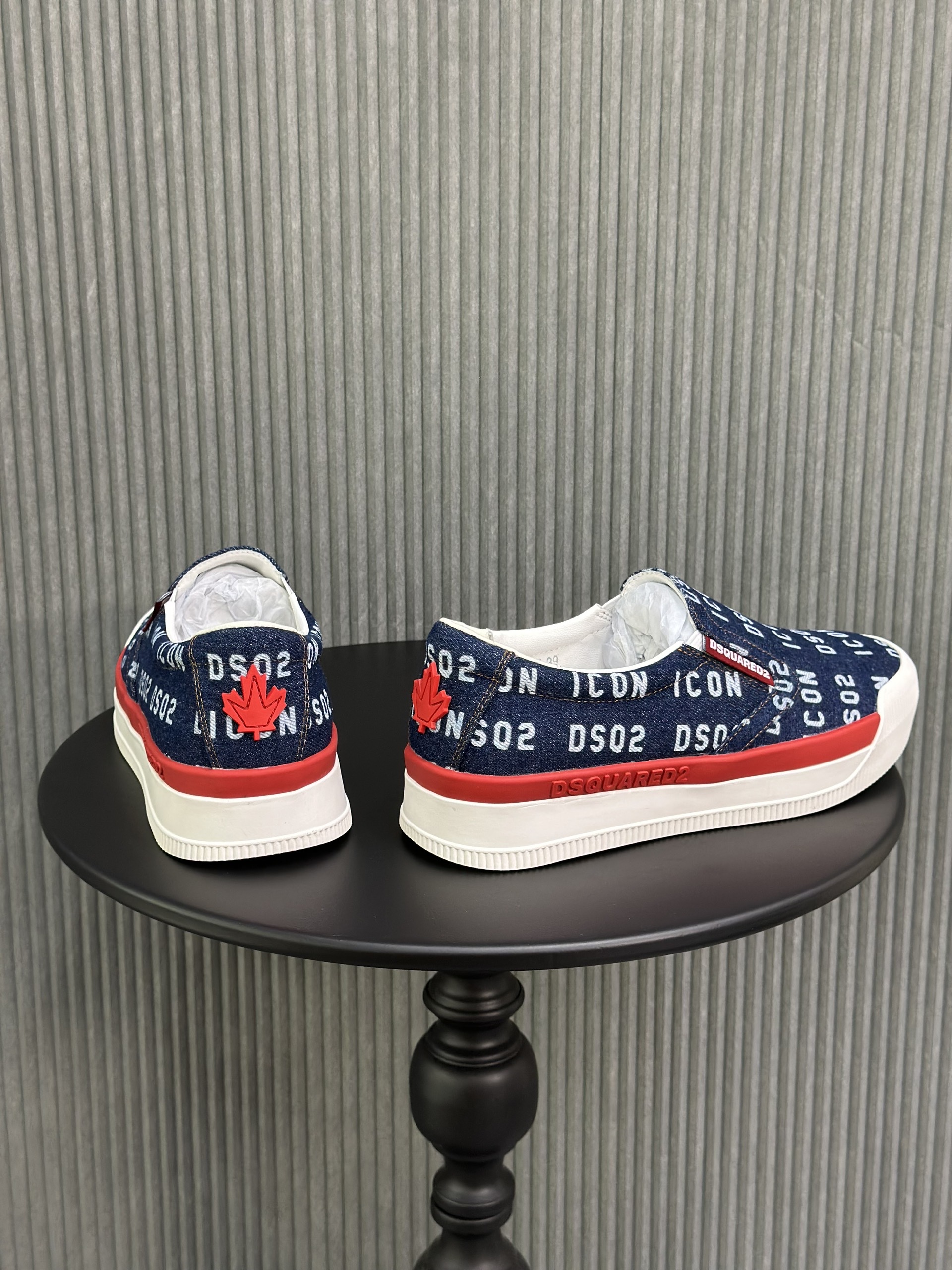 Giày slipon Dsquared2 DSQ icon Xanh than full logo chữ Trắng Like Auth 38-43 VTN