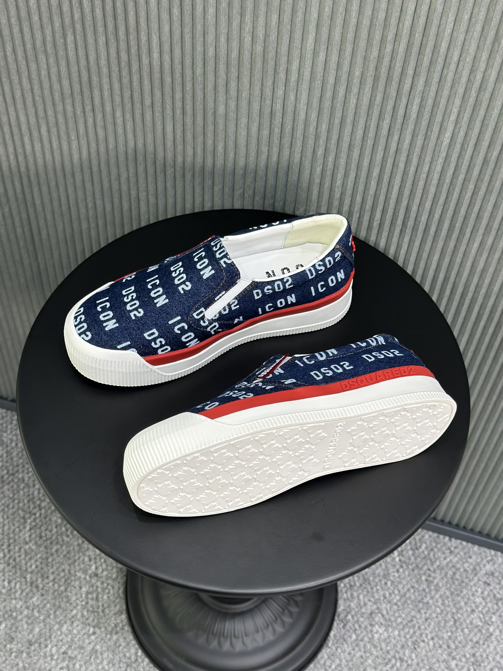 Giày slipon Dsquared2 DSQ icon Xanh than full logo chữ Trắng Like Auth 38-43 VTN