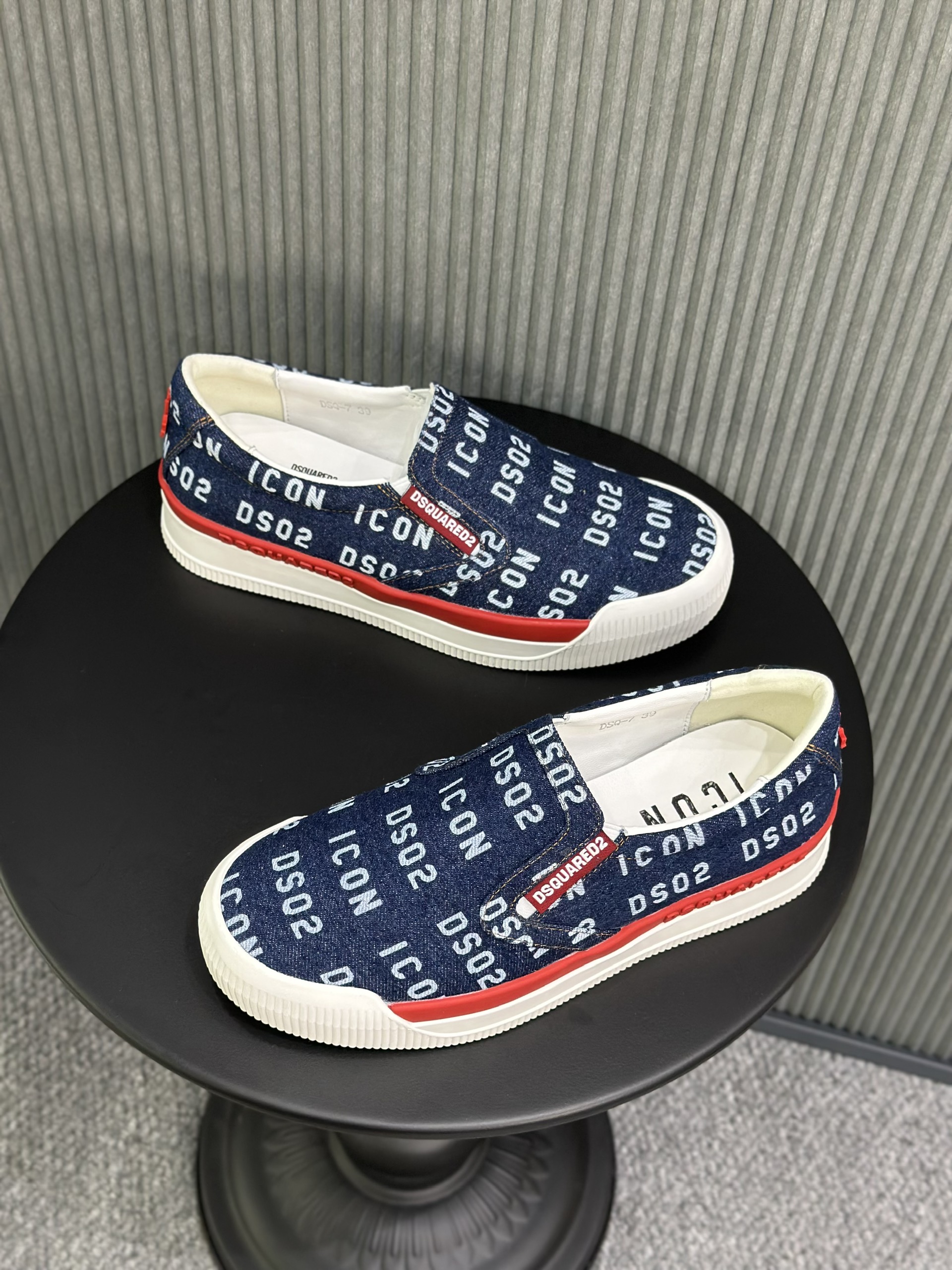 Giày slipon Dsquared2 DSQ icon Xanh than full logo chữ Trắng Like Auth 38-43 VTN