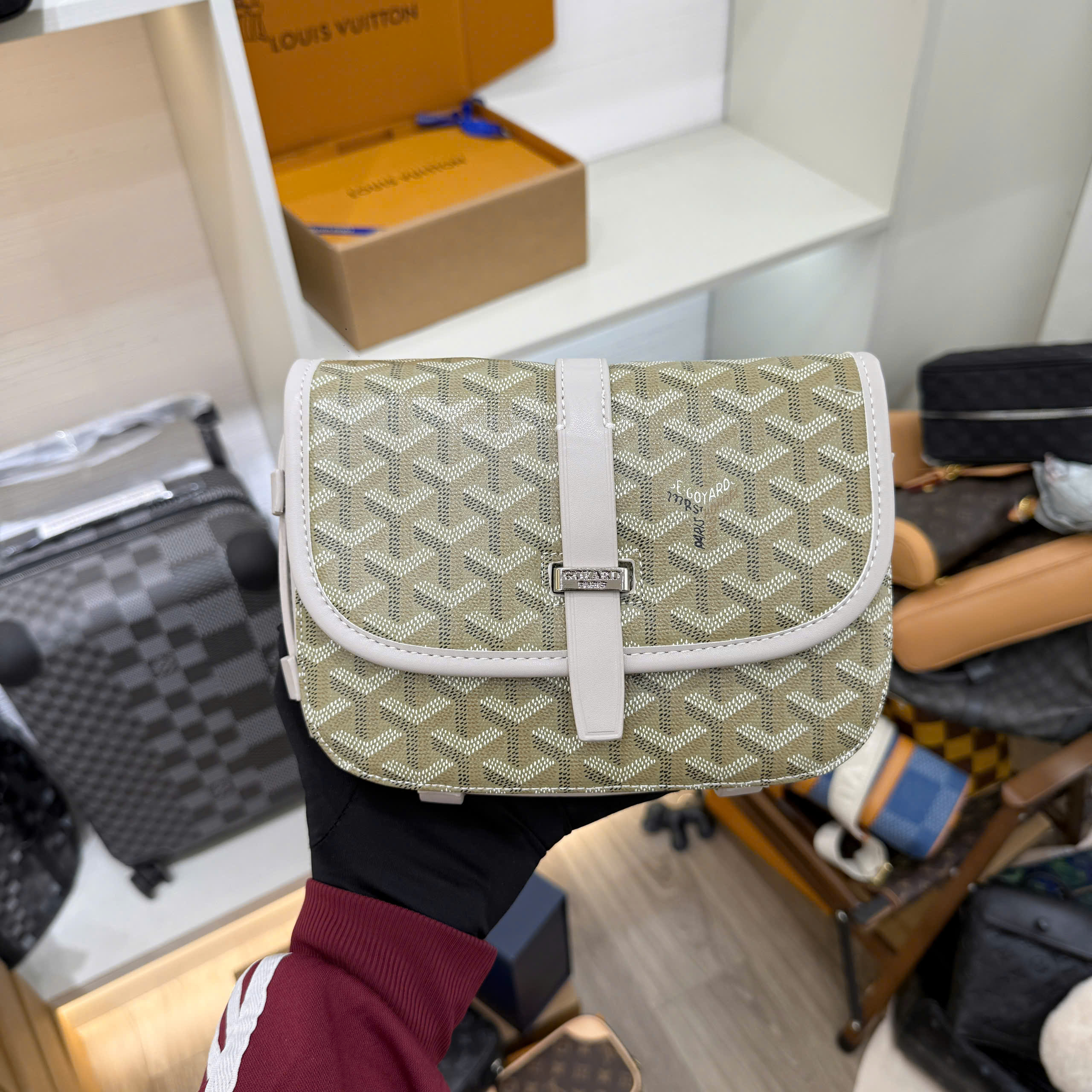 Túi đeo chéo Goyard Belvesdefre PM Like Auth 22x16x7 PLD