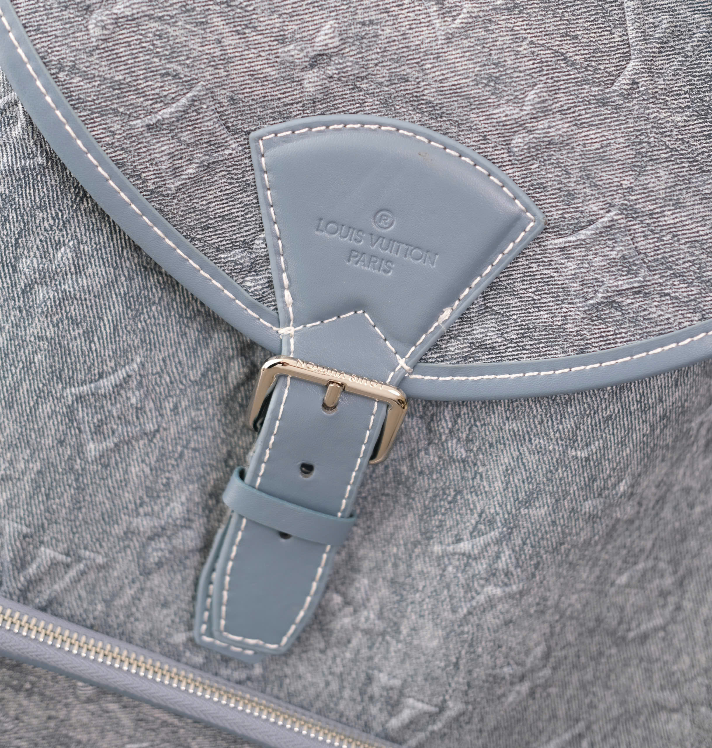 Balo Louis Vuitton LV Xanh tag Trắng Like Auth 39x31x11 DDT