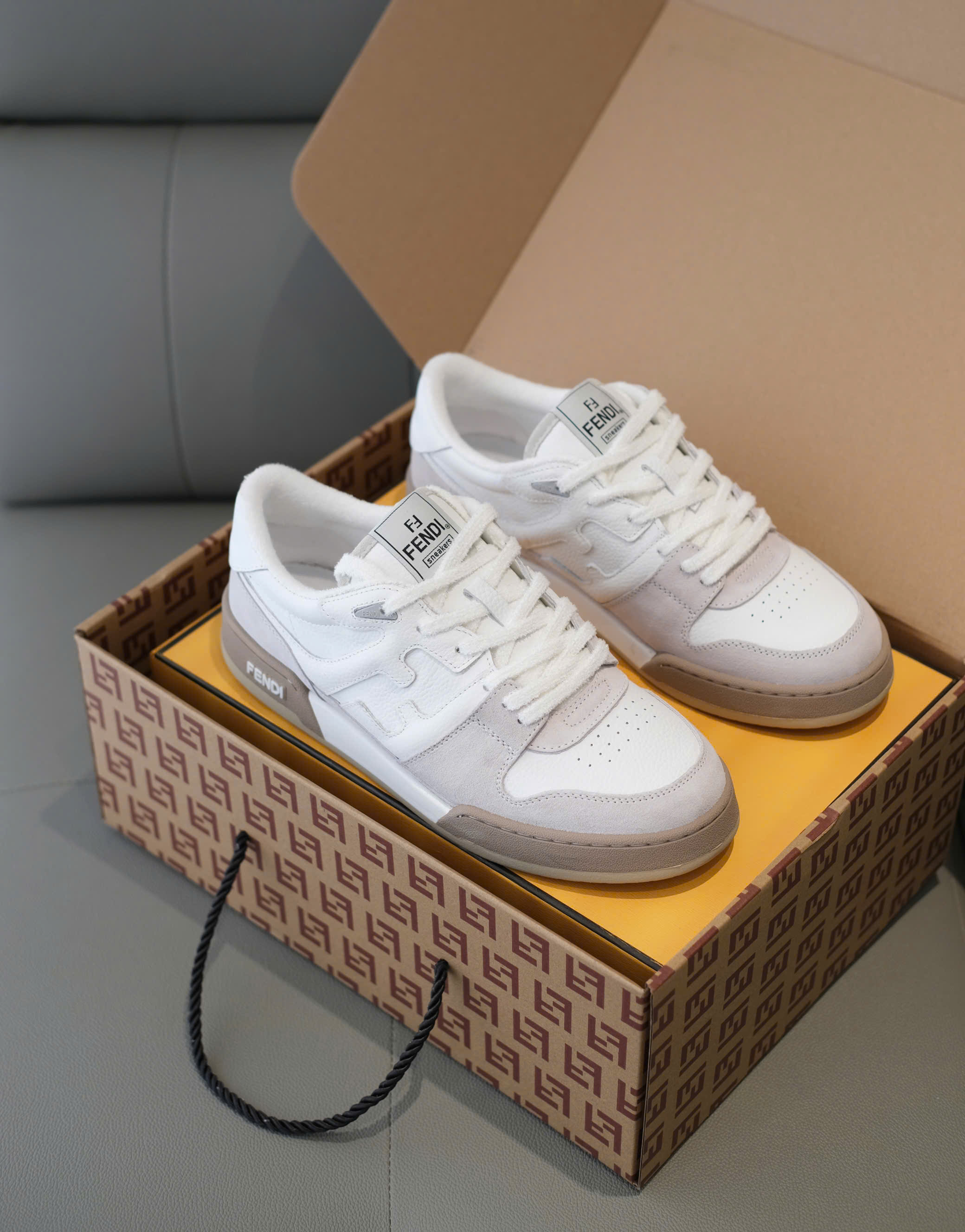 Giày sneaker Fendi Trắng Ghi Like Auth 38-43 DDT