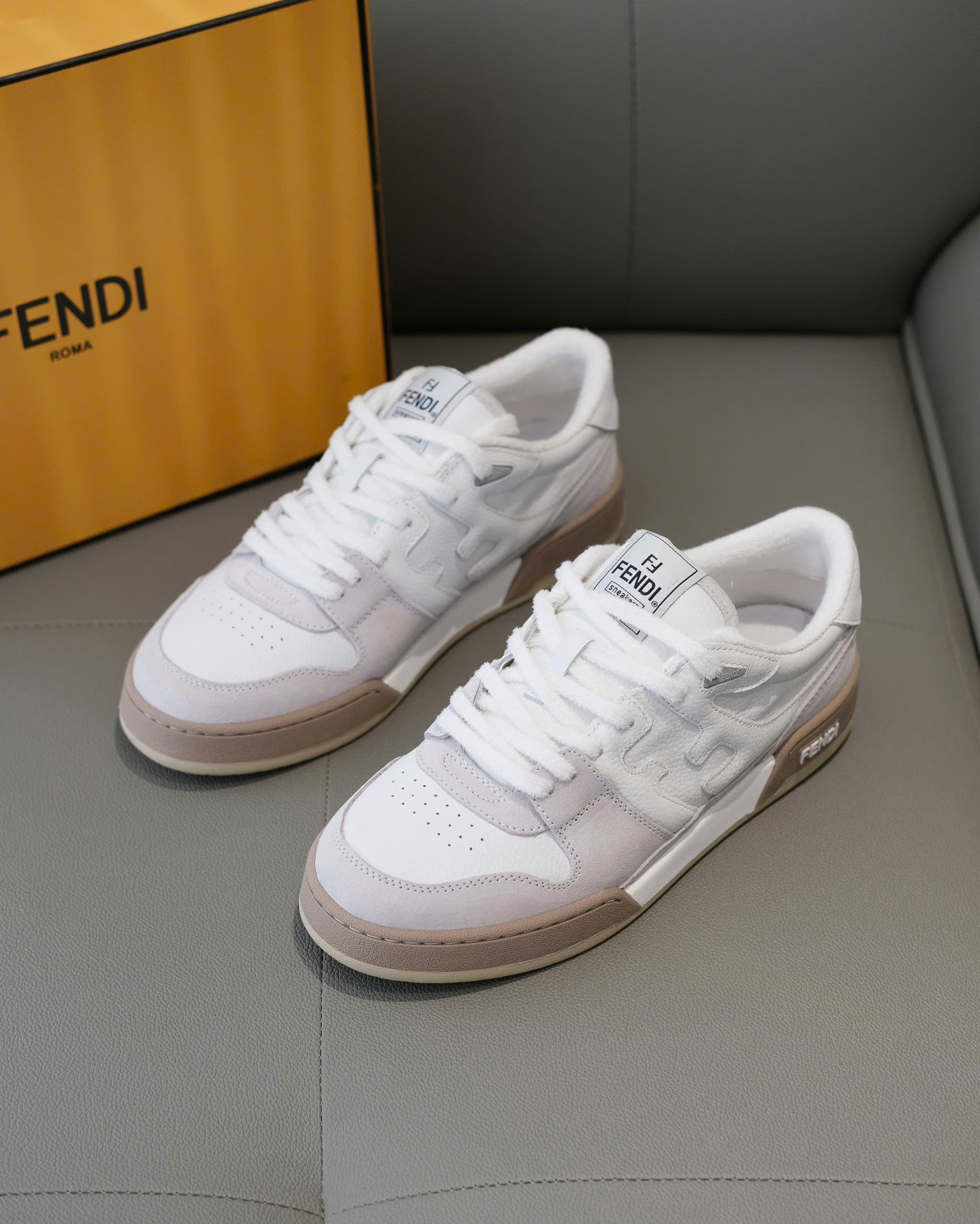 Giày sneaker Fendi Trắng Ghi Like Auth 38-43 DDT